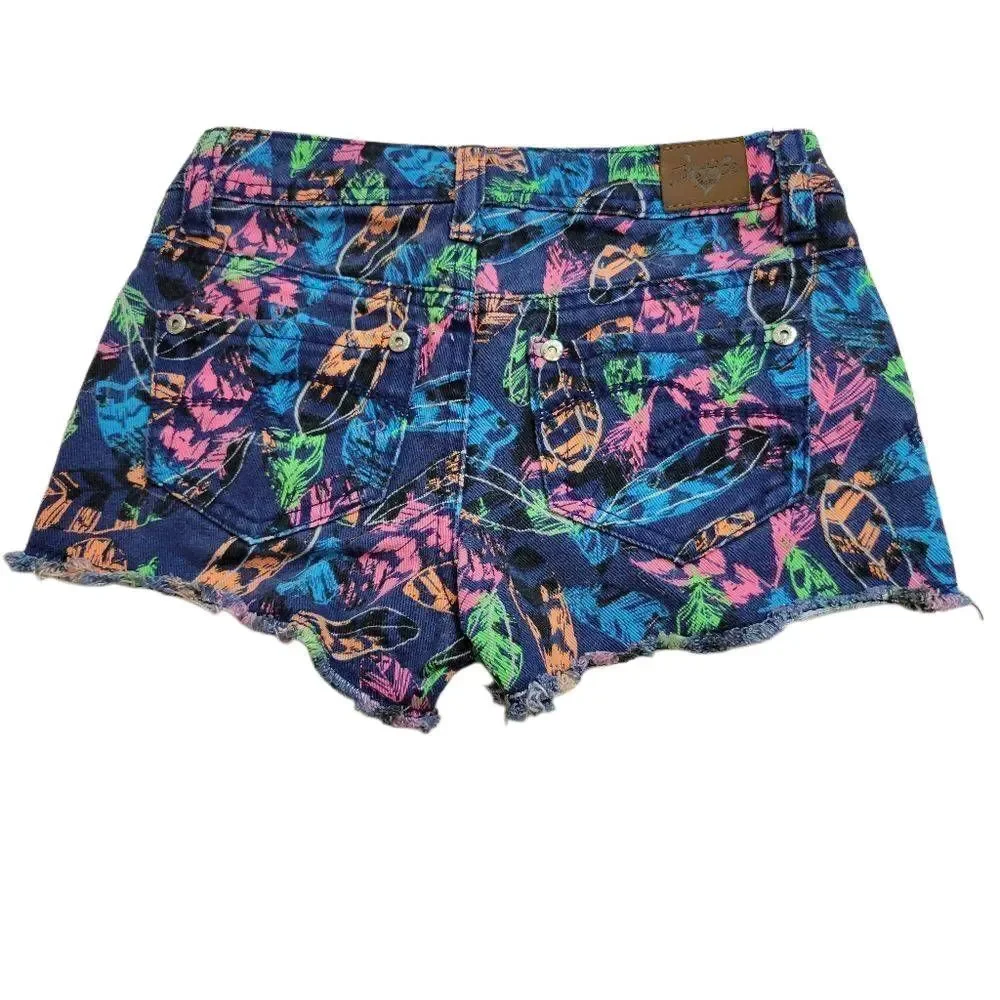 Justice feather shorts 7R